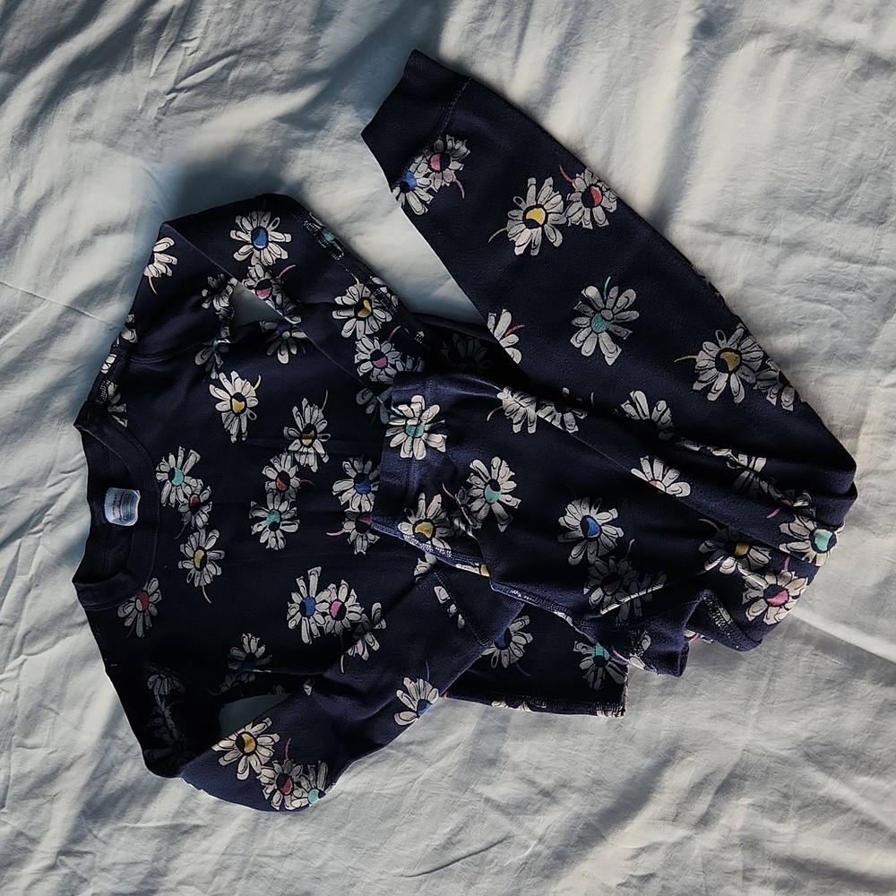 Hanna Andersson navy flower long sleeve pajamas 120 6-7